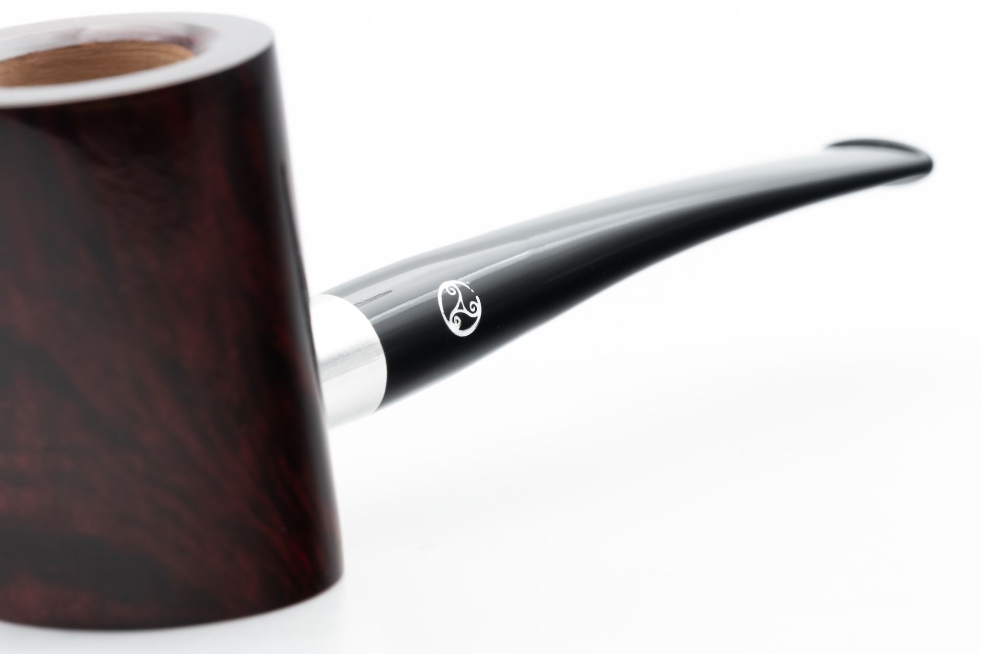 Rattray's Ahoy Burgundy Pipe
