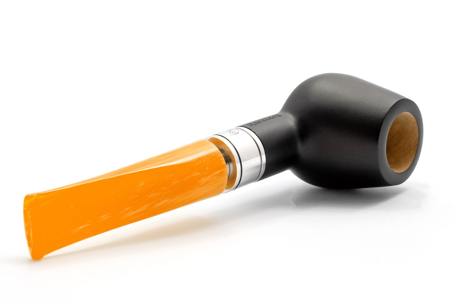 Rattray's Monarch Black 18 Yellow Pipe