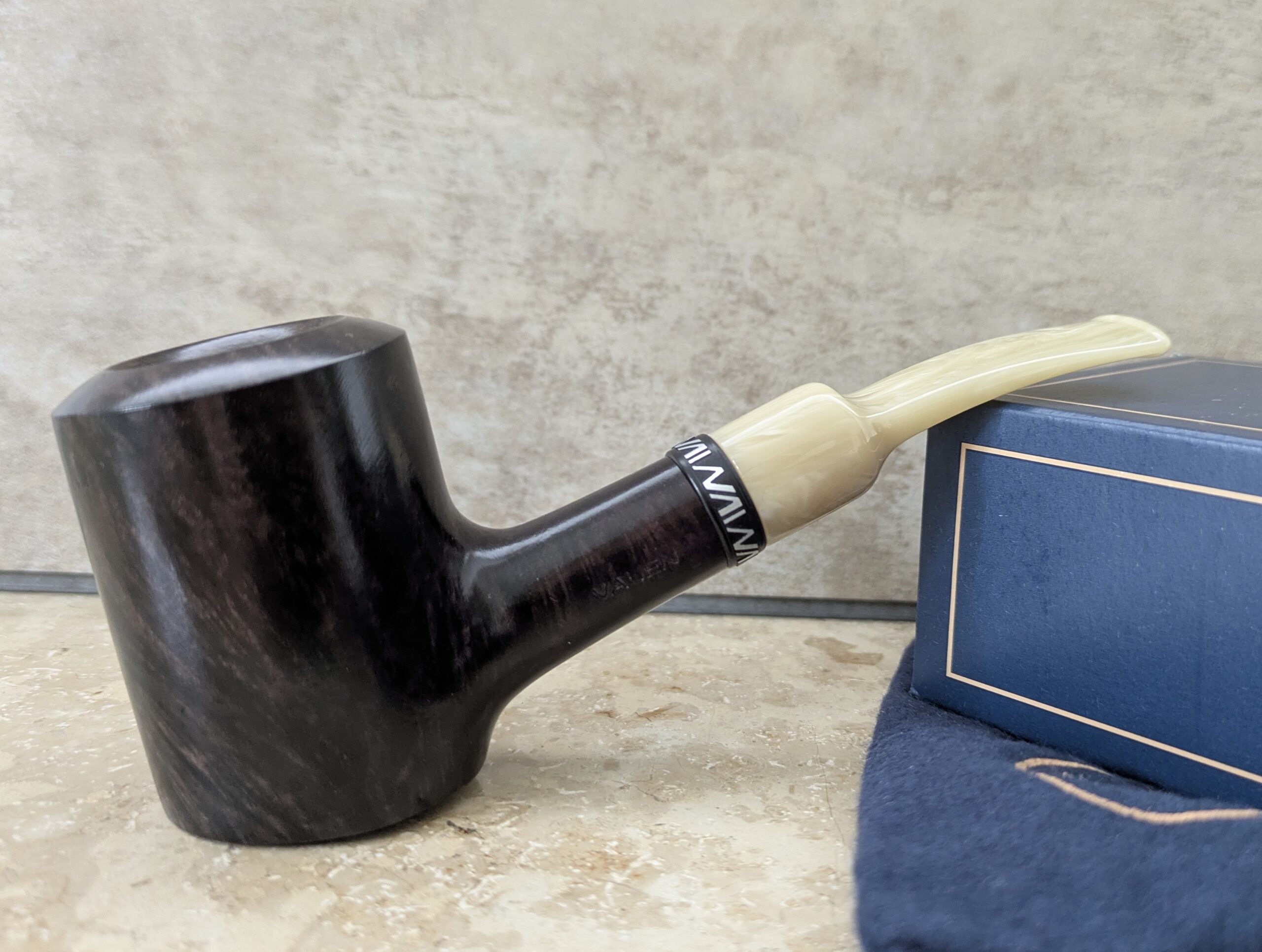 Vauen Lindis 2230 Pipe