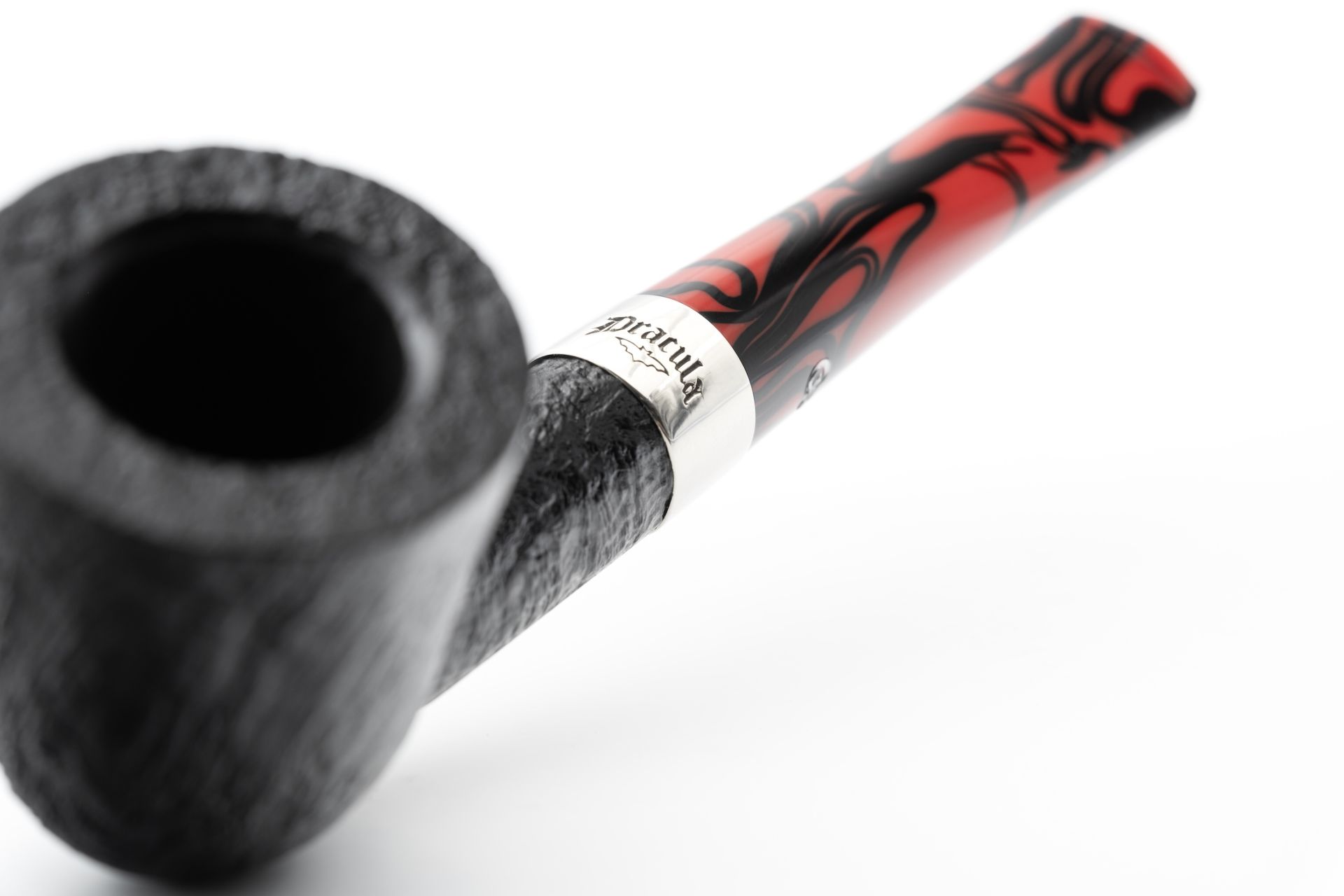 Peterson Dracula Sandblast 120 9mm Pipe